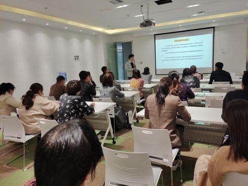 学党史办实事，荥阳市科工信局举办科技型企业政策解读会助力企业管理升级